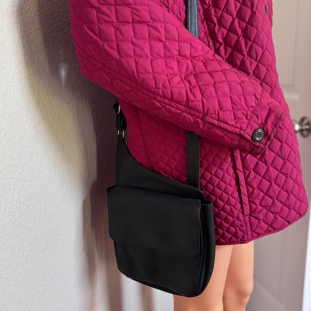 Fossil Black Pebbled Leather Crossbody / Sling Bag (Front Zip Pocket)